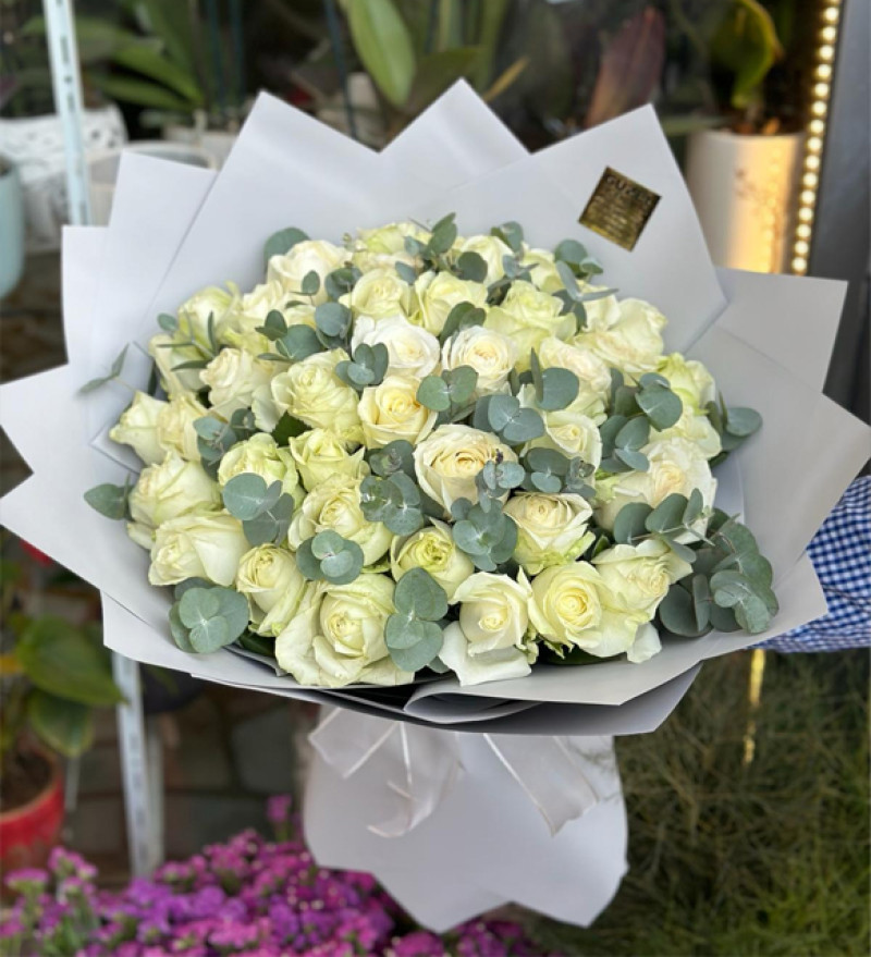 41 Beyaz Gül Buketi